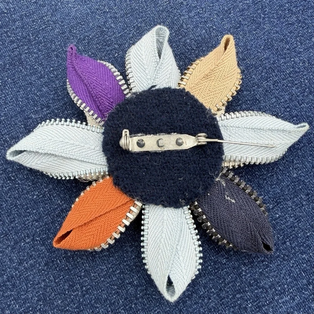 Handmade Flower Zipper Brooch 3.5